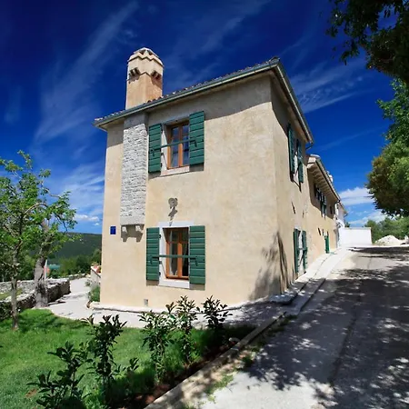 Gelci Villa Trget